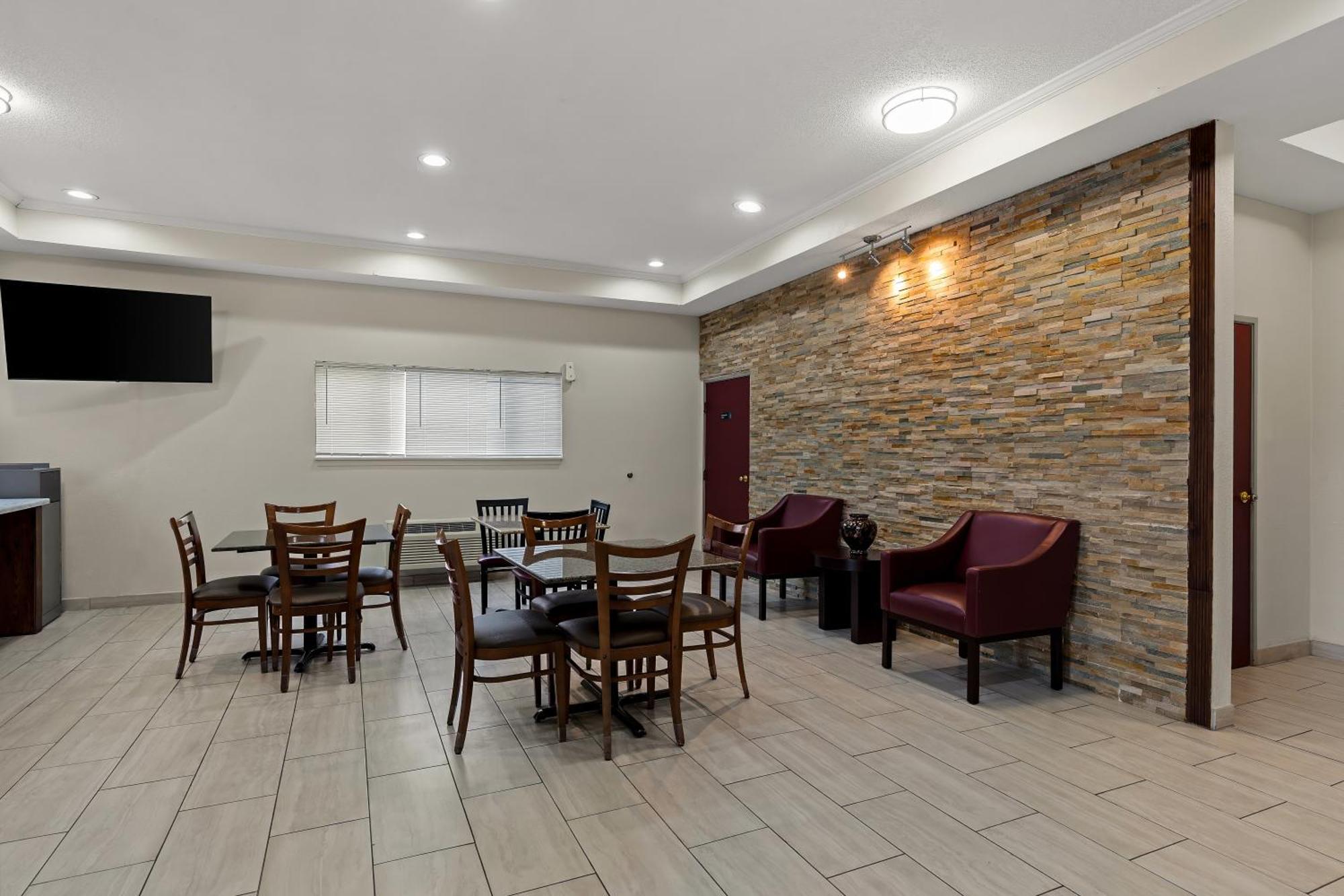 Red Lion Inn & Suites Caseyville Εξωτερικό φωτογραφία